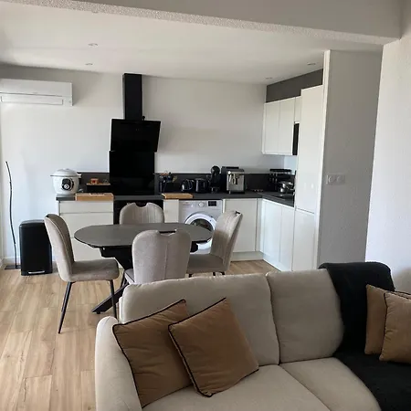 Cap D'agde 40m2 Face A La Агд